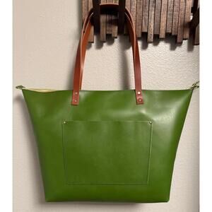 Portland Leather Goods Oversize Tote with Zipper - Green Apple